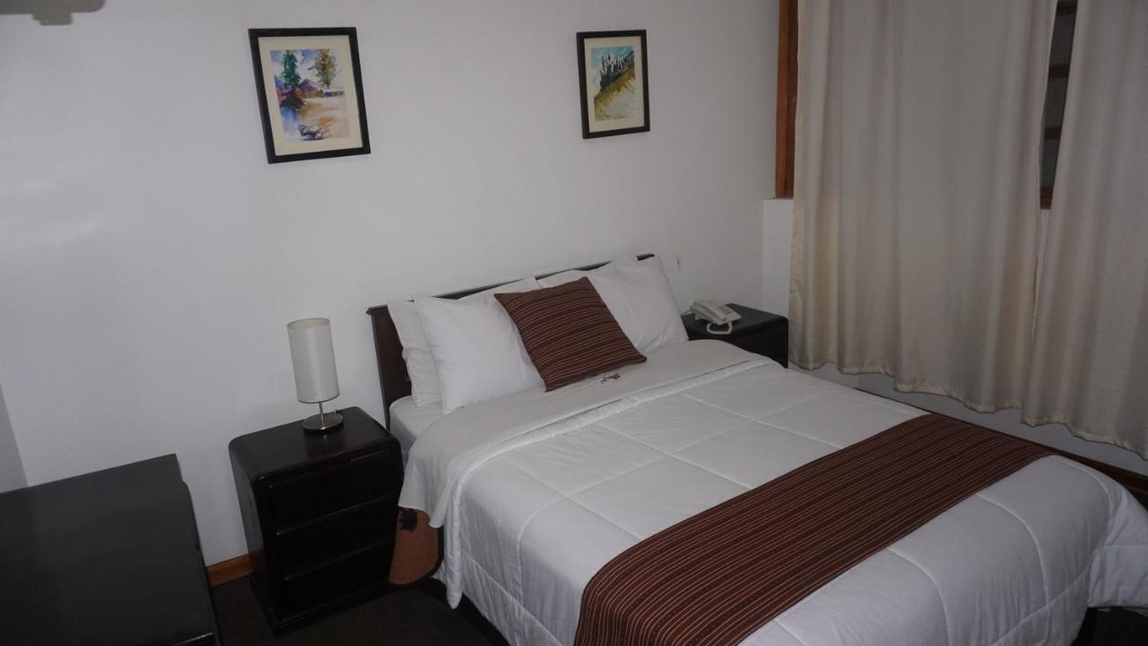Hotel & Bungalows Villa Valencia Huaraz  Εξωτερικό φωτογραφία